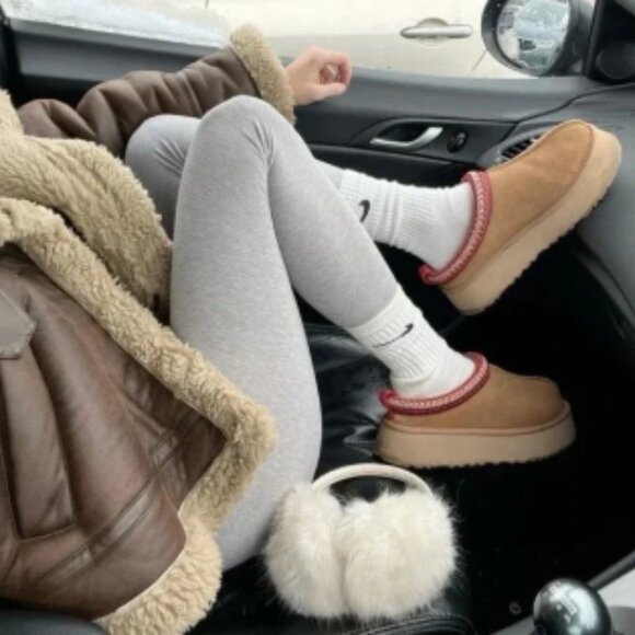 Ugg Tazz Tasman Platform Slipper in chestnut - Picture 5 of 6